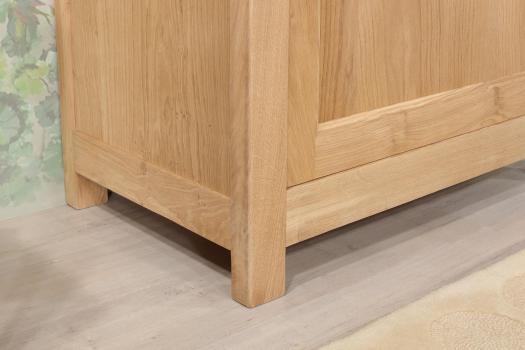 Armoire ou Bonnetière 1 porte Timothé réalisée en Chêne Massif de style Campagnard Finition chêne Brossé 