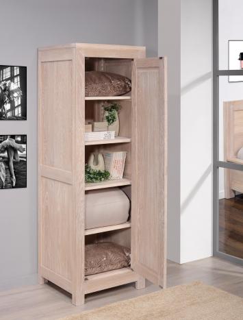 Armoire ou Bonnetière 1 porte réalisée en chêne massif de ligne Contemporaine Finition chêne brossé Blanchi 