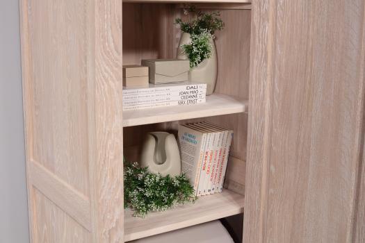 Armoire ou Bonnetière 1 porte réalisée en chêne massif de ligne Contemporaine Finition chêne brossé Blanchi 