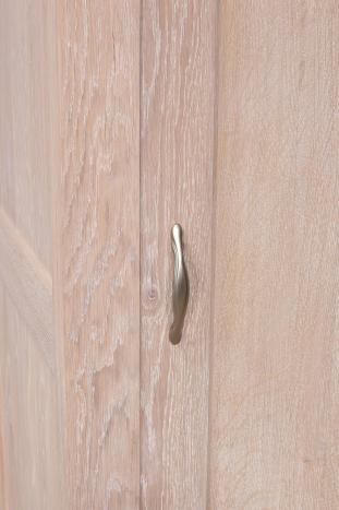Armoire ou Bonnetière 1 porte réalisée en chêne massif de ligne Contemporaine Finition chêne brossé Blanchi 