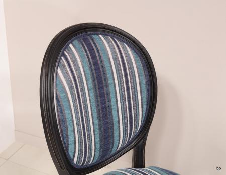 Chaise Simon réalisée en Chêne Massif de style Louis XVI Finition Brossé Noir Usé