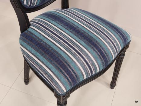 Chaise Simon réalisée en Chêne Massif de style Louis XVI Finition Brossé Noir Usé