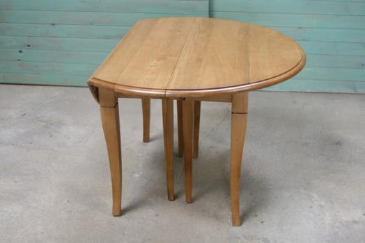 Table ronde à volets DIAMETRE 110 réalisée en Chêne massif de style Louis Philippe 5 allonges de 40 cm