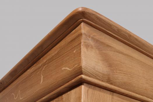 Armoire 3 portes 3 tiroirs Loïc réalisée en Chêne Massif de style Louis Philippe FINITION CHENE BROSSE