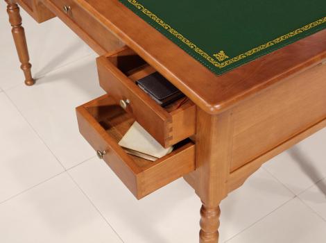 Bureau Ministre 5 tiroirs Hugo réalisé en Chêne Massif de style Louis Philippe Finition Chêne Moyen