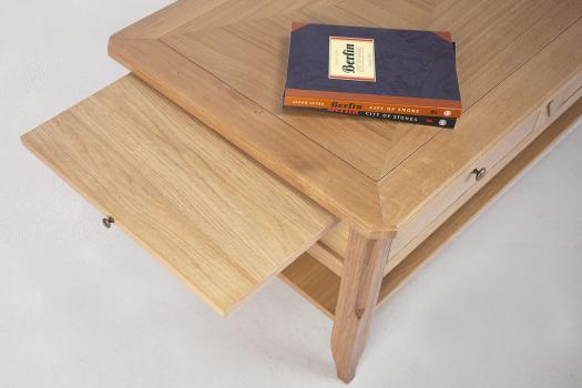 Table Basse Clément réalisée en Chêne de style Louis Philippe PLATEAU MARQUETTE 
