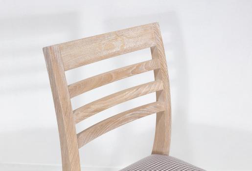 Chaise Florian réalisée en chêne massif Ligne contemporaine Assise Tissu Elastron Bristol Purple