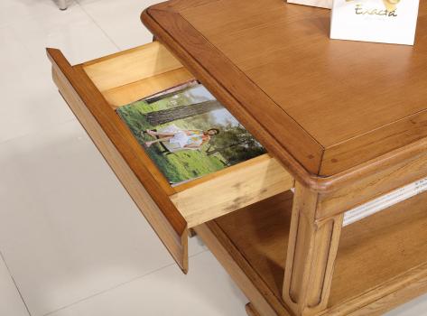 Table basse Eliot réalisée en Chêne de style Louis Philippe 1 tiroir de chaque coté Finition Chêne Doré Patine Antiquaire
