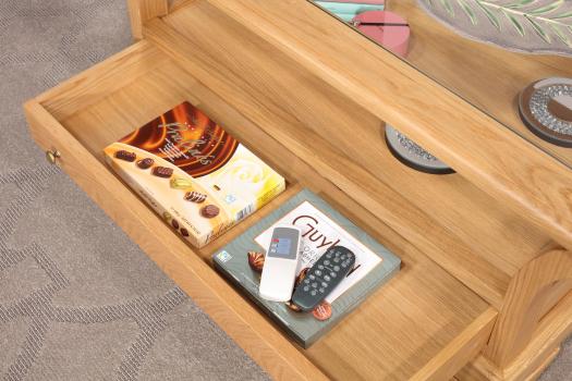 Table Basse Raphael réalisée en Chêne Massif de style Louis Philippe Plateau Verre