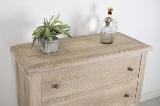 Commode 3 tiroirs Patrice, réalisée en Chêne Massif de Style Campagne SEULEMENT 1 DISPONIBLE DANS UNE FINITION CHENE BROSSE BLANCHI
