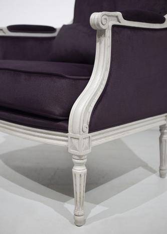 Fauteuil de style Louis XVI réalisé en Chêne massif  Tissu Cristal