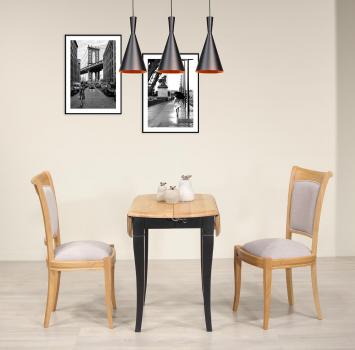 Table ronde à volets réalisée en chêne massif de style Louis Philippe avec 2 allonges de 40 cm Diamètres 90