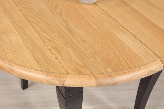 Table ronde à volets réalisée en chêne massif de style Louis Philippe avec 2 allonges de 40 cm Diamètres 90