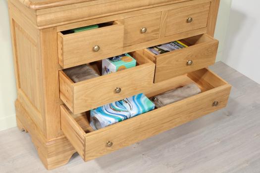 Petite commode 6 tiroirs Ludovic réalisée en chêne massif de style Louis Philippe 