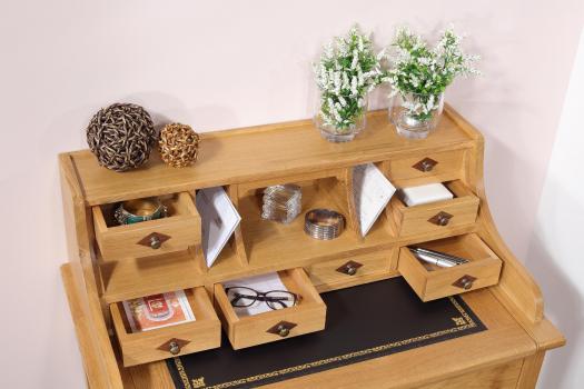 Bonheur du Jour Louis réalisé en Chêne de style Directoire Surface d'écriture noire