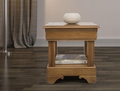 Bout de canapé ou Table d'appoint  réalisé en chêne de style Louis Philippe