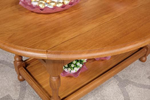 Table Basse Victor réalisée en Chêne Massif de style Louis Philippe Finition chêne doré