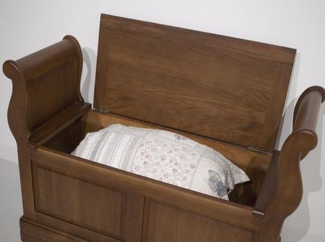 Banc coffre Léo réalisé en Chêne Massif de style Louis Philippe Finition chêne Moyen