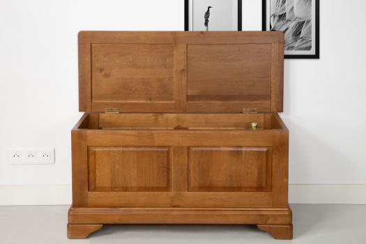  Banc coffre Bruno, réalisé en Chêne Massif de style Louis Philippe 