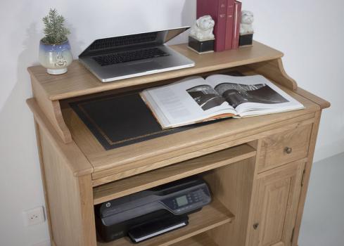 Petit Bureau informatique Emeric réalisé en Chêne de style Louis Philippe Finition Chêne naturel Surface d'écriture noire (photographies)