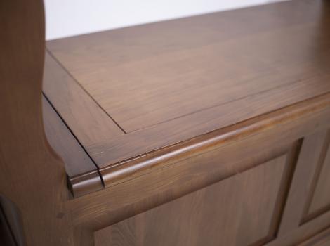 Banc coffre Léo réalisé en Chêne Massif de style Louis Philippe Finition chêne Moyen