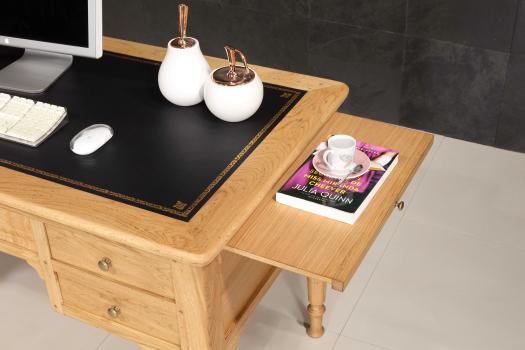 Bureau Ministre 5 tiroirs Hugo réalisé en Chêne Massif de style Louis Philippe SEULEMENT 1 DISPONIBLE