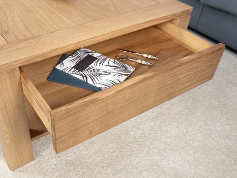 Table basse Jean-Gabriel réalisée en chêne e ligne Contemporaine