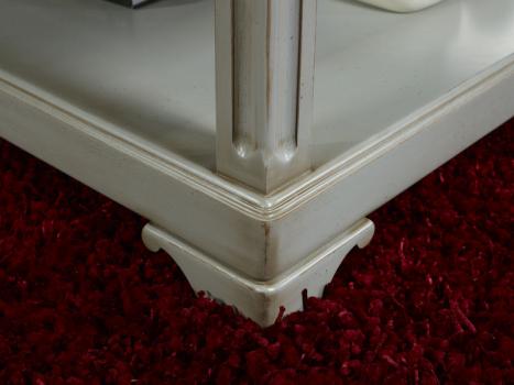 Table Basse carrée Clarisse réalisée en Chêne de style Louis Philippe Finition chêne brossé gris