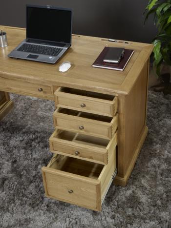 Bureau 5 tiroirs Victor réalisé en Chêne de style Louis Philippe