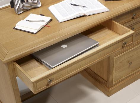 Bureau 5 tiroirs Victor réalisé en Chêne de style Louis Philippe 