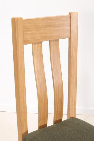 Chaise Léonor réalisée en Chêne Massif Assise Tissu Apollo Forest