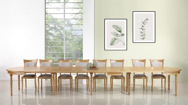 Table ovale 110x135 réalisée en Chêne de style Louis Philippe avec 10 allonges de 40 cm dont 1 allonge ceinturée SEULEMENT 1 DISPONIBLE