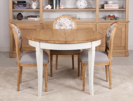 Table ronde 4 pieds Marc-Antoine réalisée en Chêne Massif de style Louis Philippe Diamètre 110 cm Finition Chêne naturel et Ivoire Patiné SEULEMENT 1 DISPONIBLE