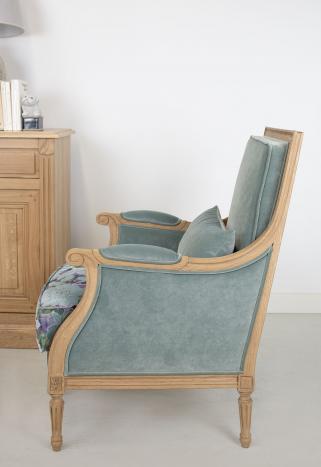 Fauteuil de style Louis XVI réalisé en Chêne massif  Tissu FSM  SEULEMENT1 DISPONIBLE