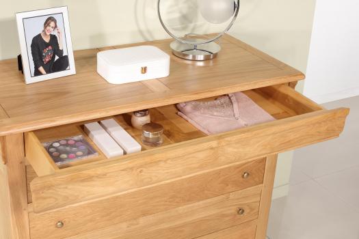 Commode 7 tiroirs réalisée en Chêne Massif de style Louis Philippe seulement 1 disponible