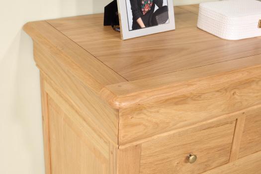 Commode 7 tiroirs réalisée en Chêne Massif de style Louis Philippe seulement 1 disponible